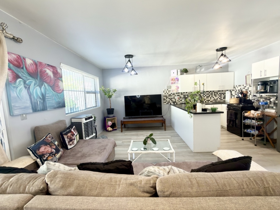 2 Bedroom Property for Sale in Flamingo Vlei Western Cape